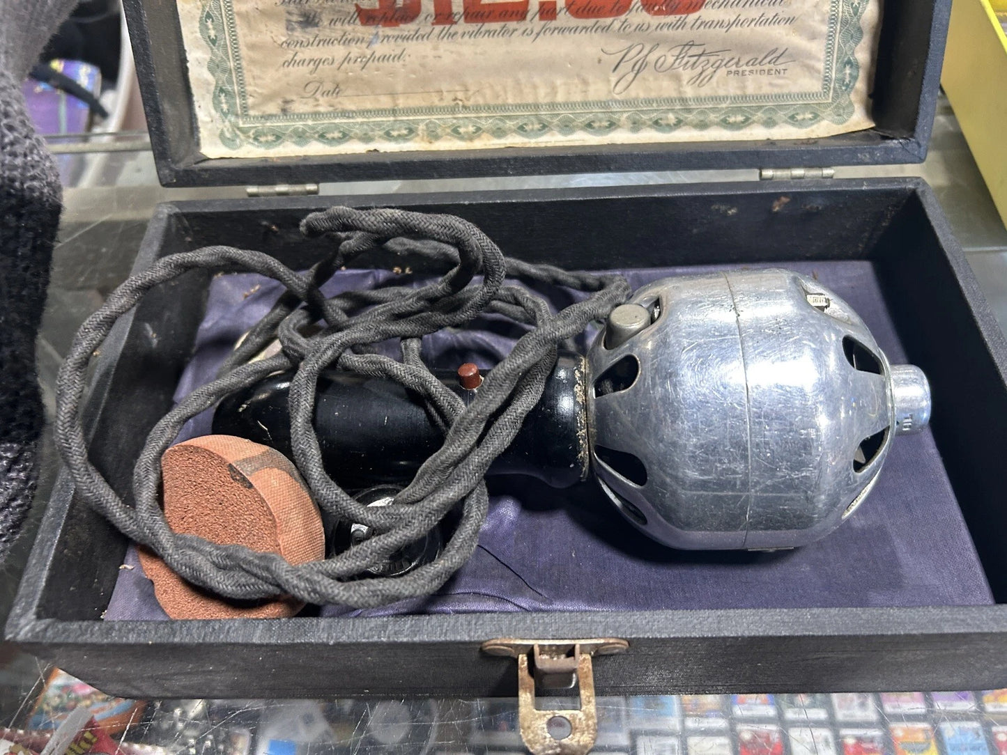 1923 Electric Vibrator with box