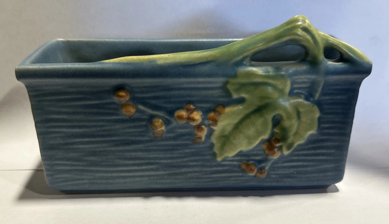 Roseville Pottery Bushberry 6" Window Planter Box Blue #383-6 Vintage 1941