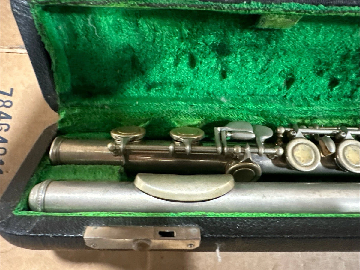 C.G. CONN Model 10-0 Unibody Flute Missing Piece