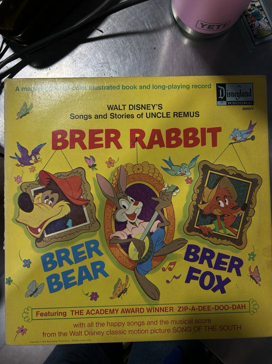 Vintage Walt Disney Brer Rabbit & Fox Story & Songs Vinyl Record 11pg Book 1970