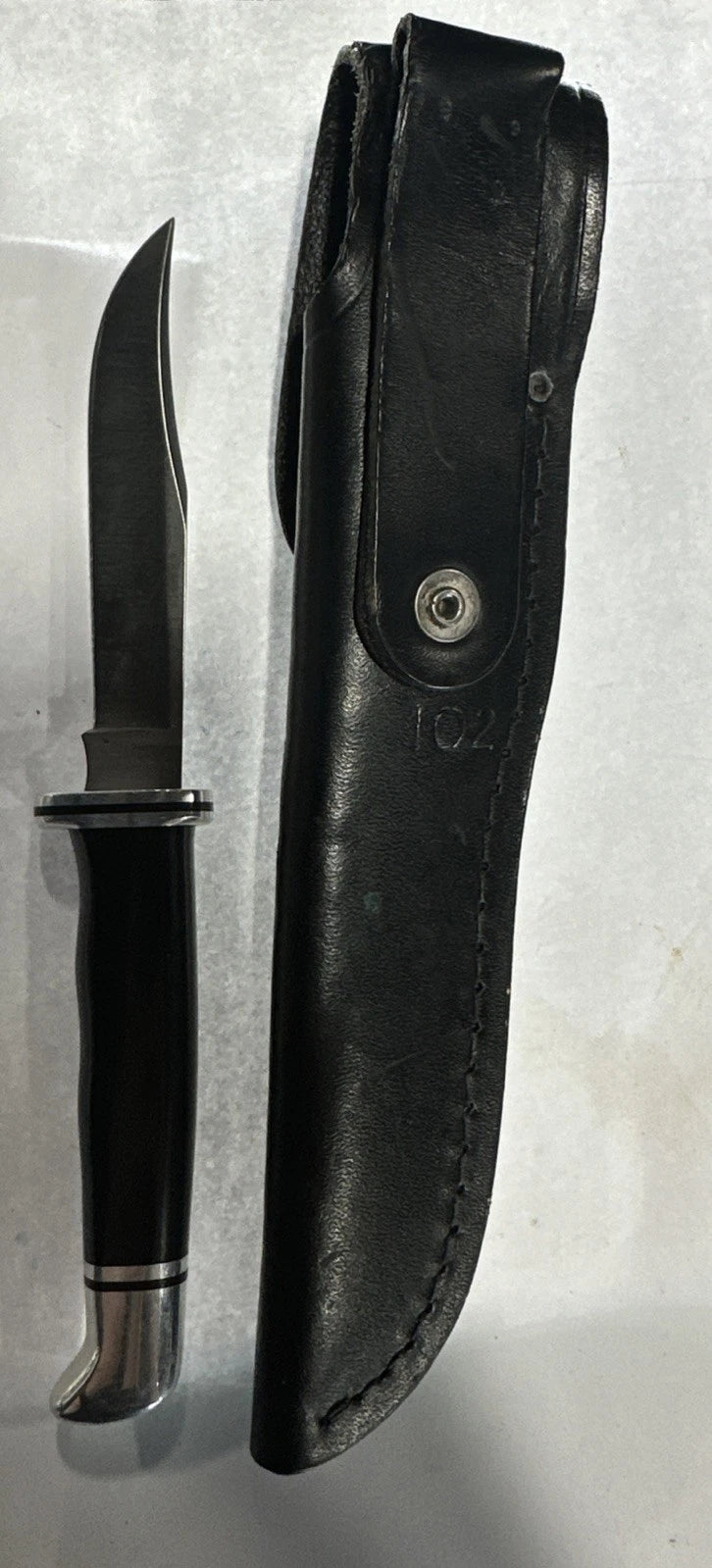 Buck Knife 102 Woodsman FIXED Blade w/Leather Sheath - Excellent Used Condition