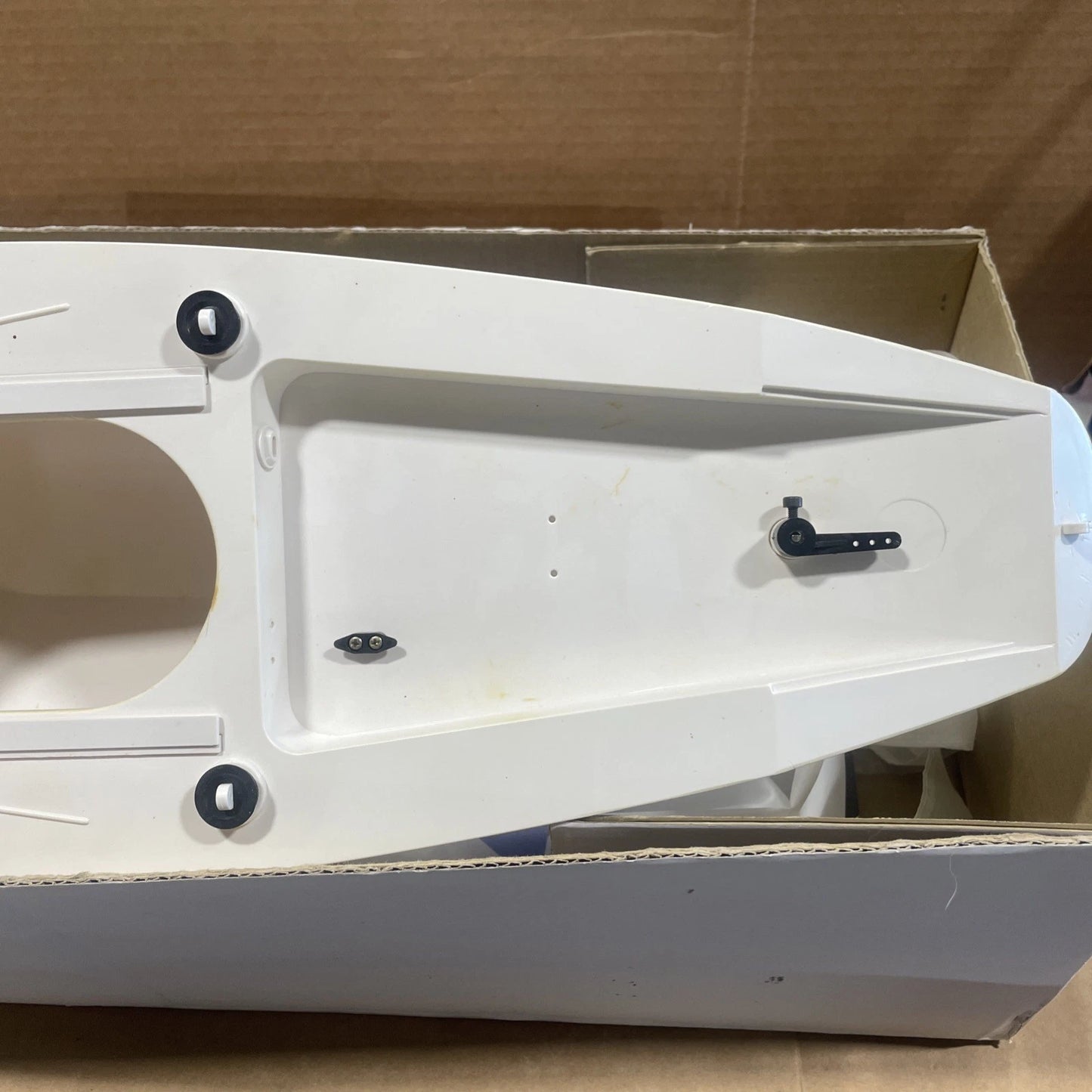 THUNDER TIGER "VICTORIA" NO. 5556 MODEL SAILBOAT IN BOX NOT BUILT W MANUAL