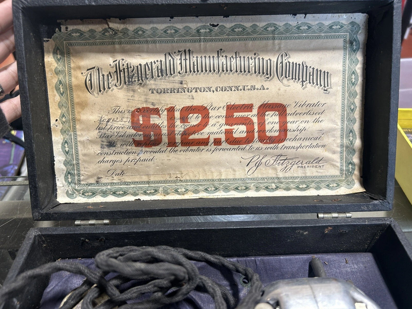 1923 Electric Vibrator with box