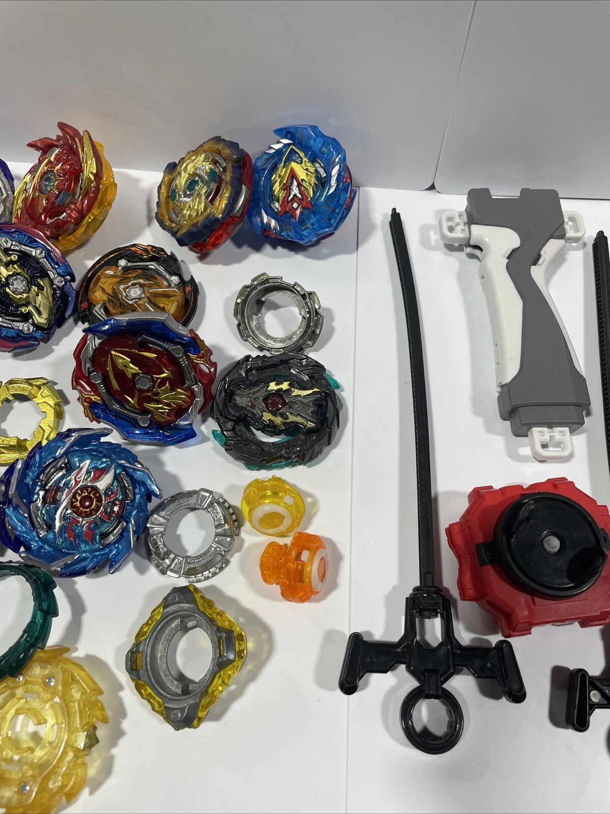 Beyblade Style With Interchangeable Parts Launcher Rip Cord Lot Of 11