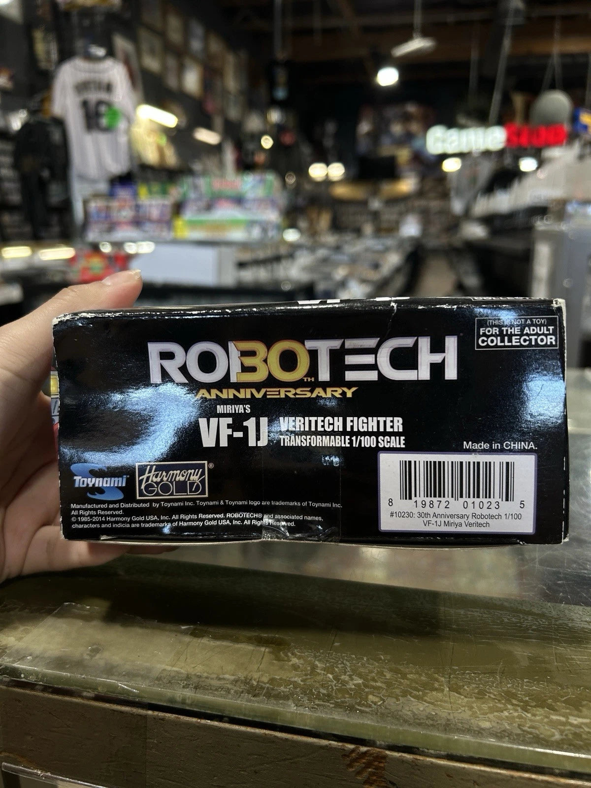 Toynami Robotech 30th Anniversary Transformable Veritech Fighter VF-1J
