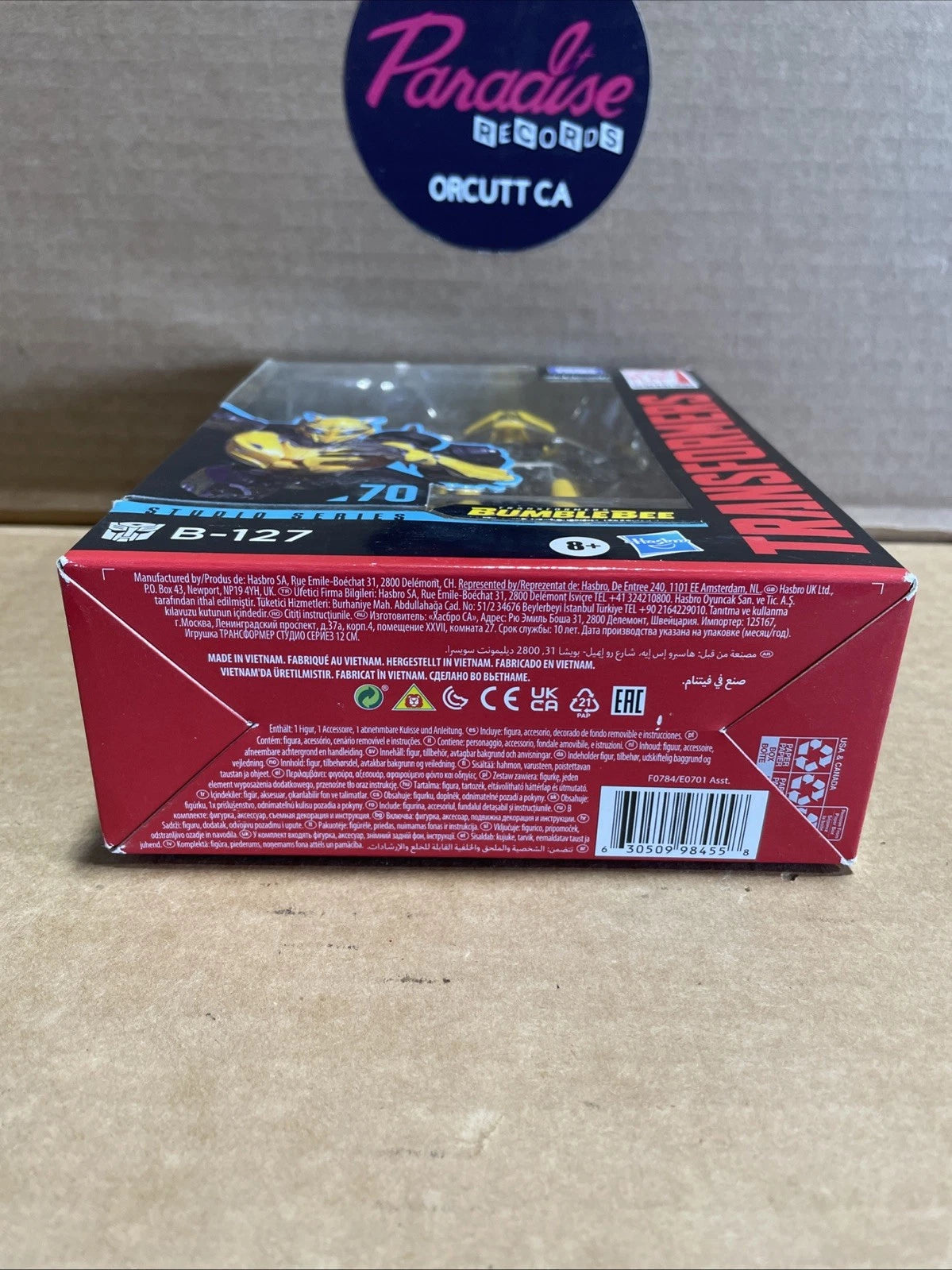 Transformers Hasbro Studio Series Bumblebee 70 Action Figure Brand New B-127