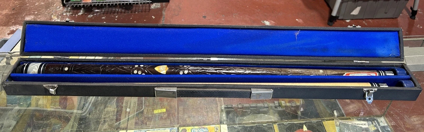Vintage Premier Line pool cue stick With Carry Case. Premiere