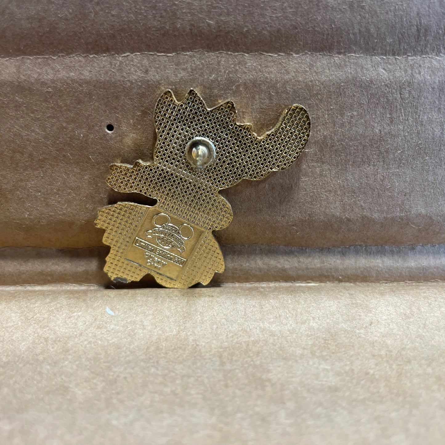 Limited Edition Disney Pin ✿ Stitch Naughty & Nice Hula Skirt Hawaii Dance 2005
