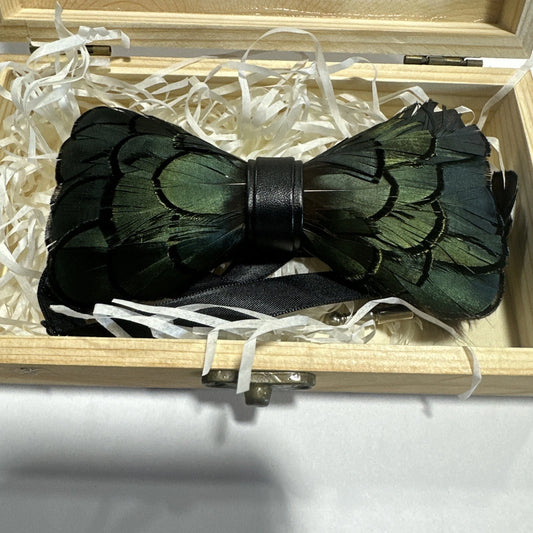 Luxury Bowtie Collection Green Feather Bow Tie w/ matching lapel pin in gift box