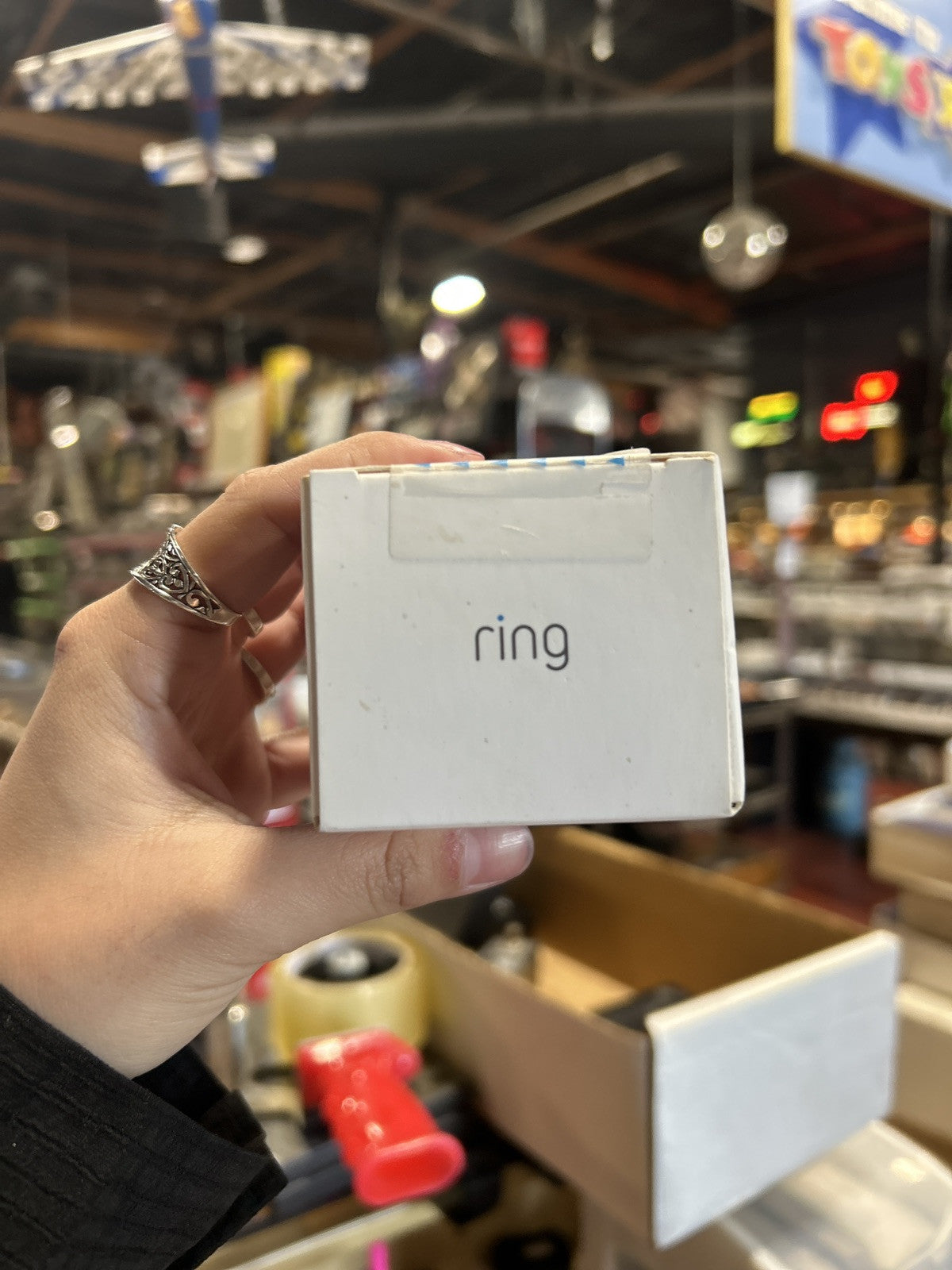 Brand New Sealed Ring Door Chime Plug In Device White