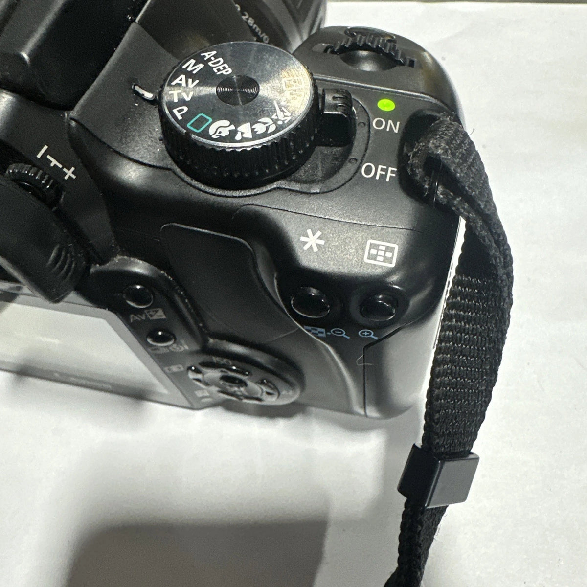 Canon EOS Digital Rebel XTi DSLR Camera EF-S 18-55mm f/3.5-5.6 Lens Tested