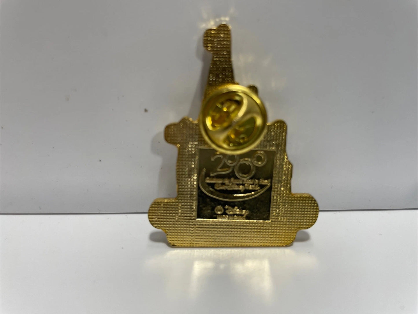 Walt Disney World Magic Kingdom Castle with Mickey Enamel Pin 2000 #105