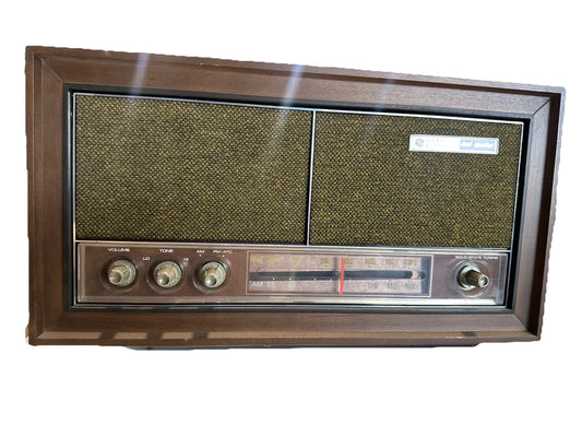 Vintage General Electric (GE) Dual Speaker AM/FM Tube Radio T1243a as is parts