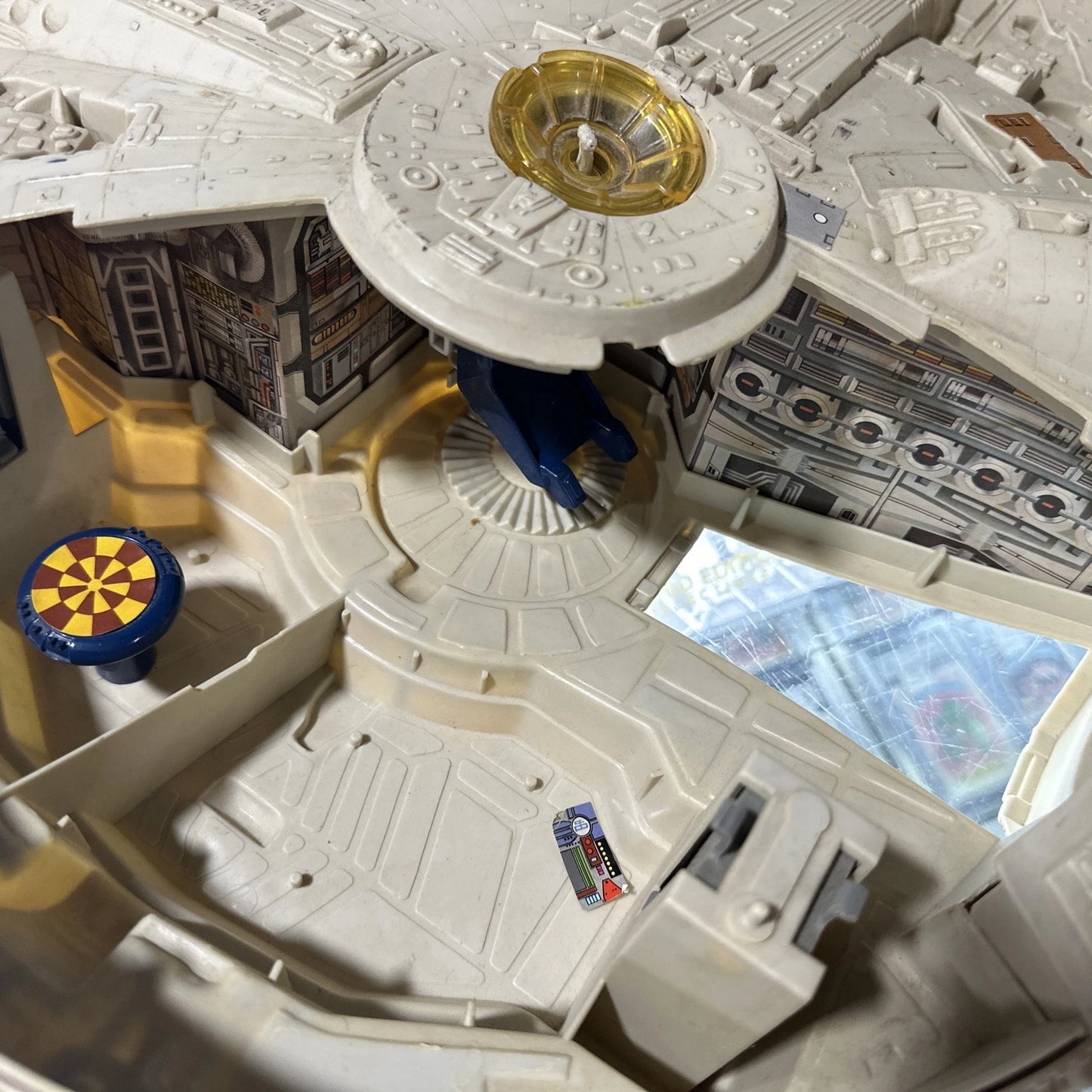 Vintage Kenner 1979 Star Wars Millennium Falcon incomplete