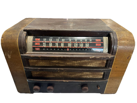 Vintage L-630 Radio by General Electric - For Parts/Repair
