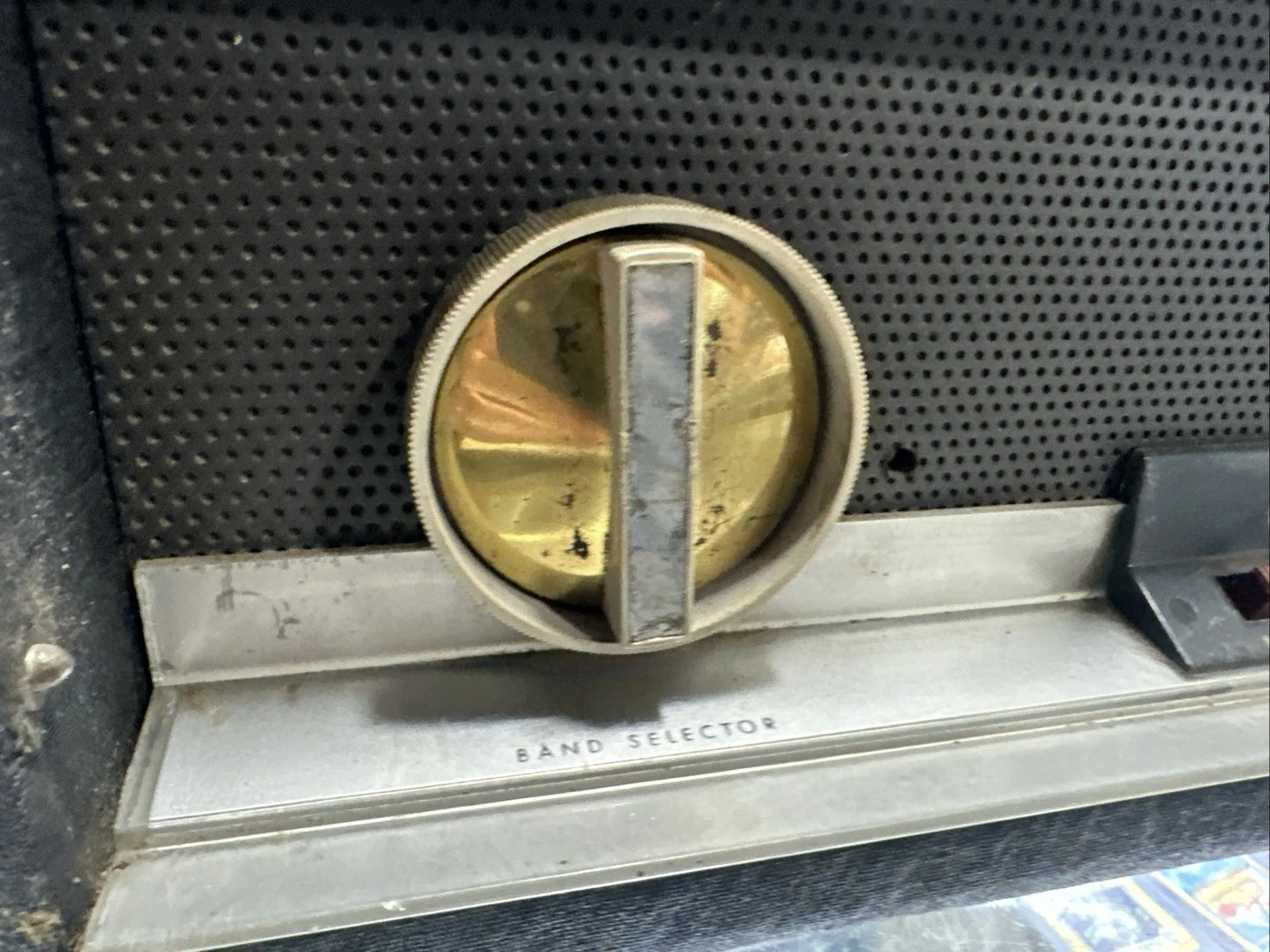 Vintage Hallicrafters World-Wide TW-1000 8-Band Tube Radio as is parts only