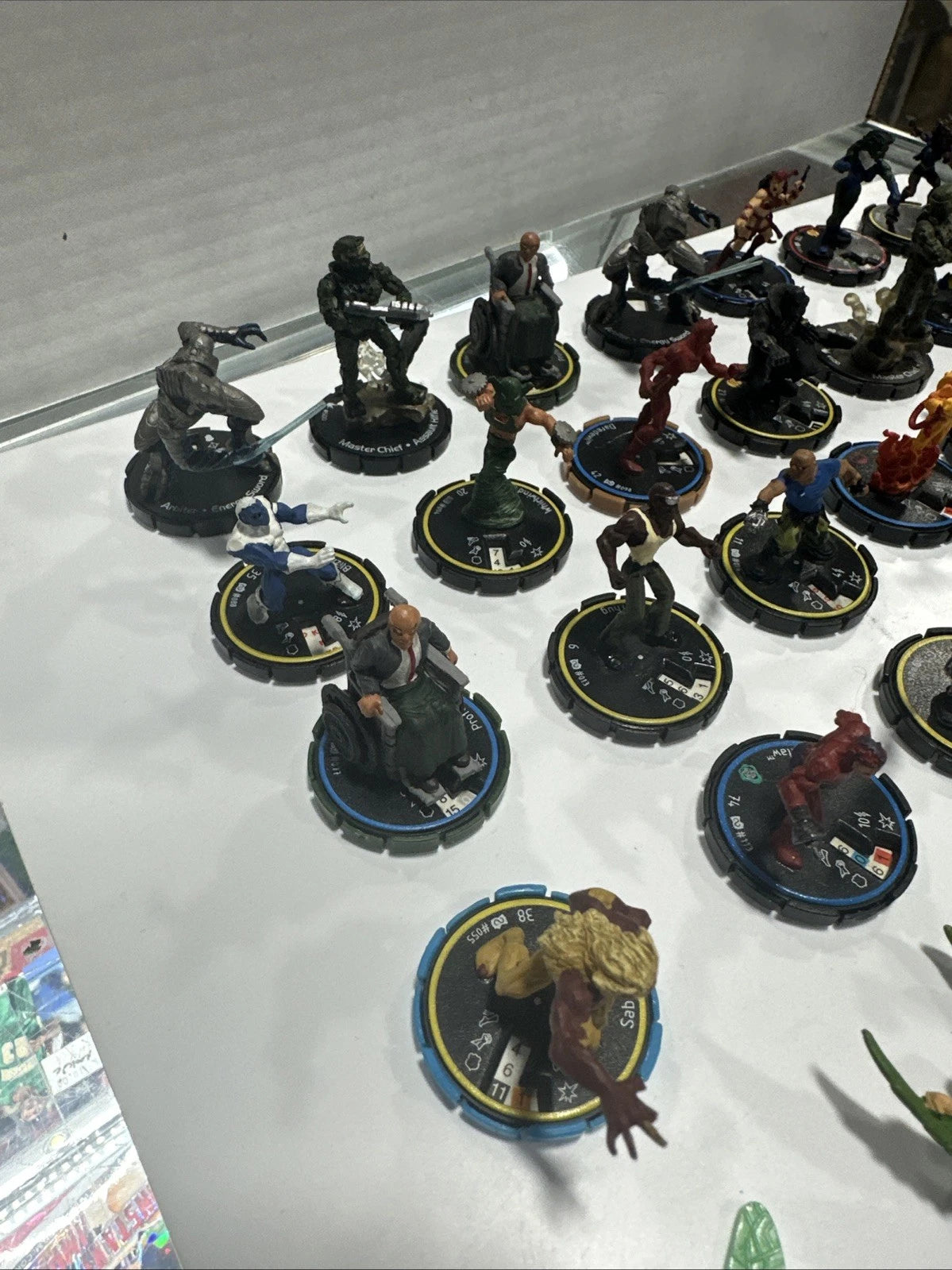 WizKids Heroclix Mixed Lot of 26 Marvel & DC Bullseye Infinity Challenge, Misc.
