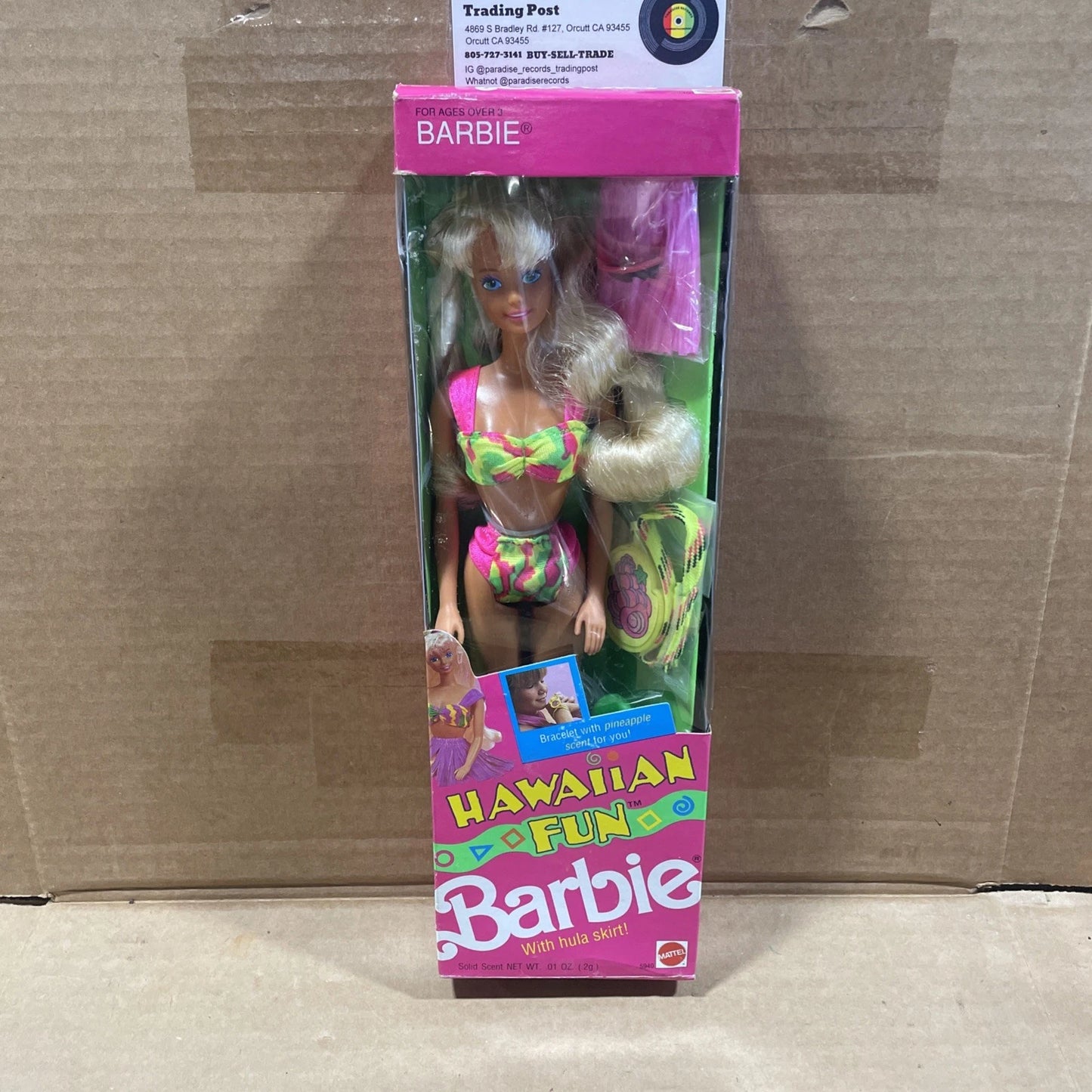 1990 Hawaiian Fun Barbie w/Hula Skirt & Pineapple Scent Bracelet New In Box HTF