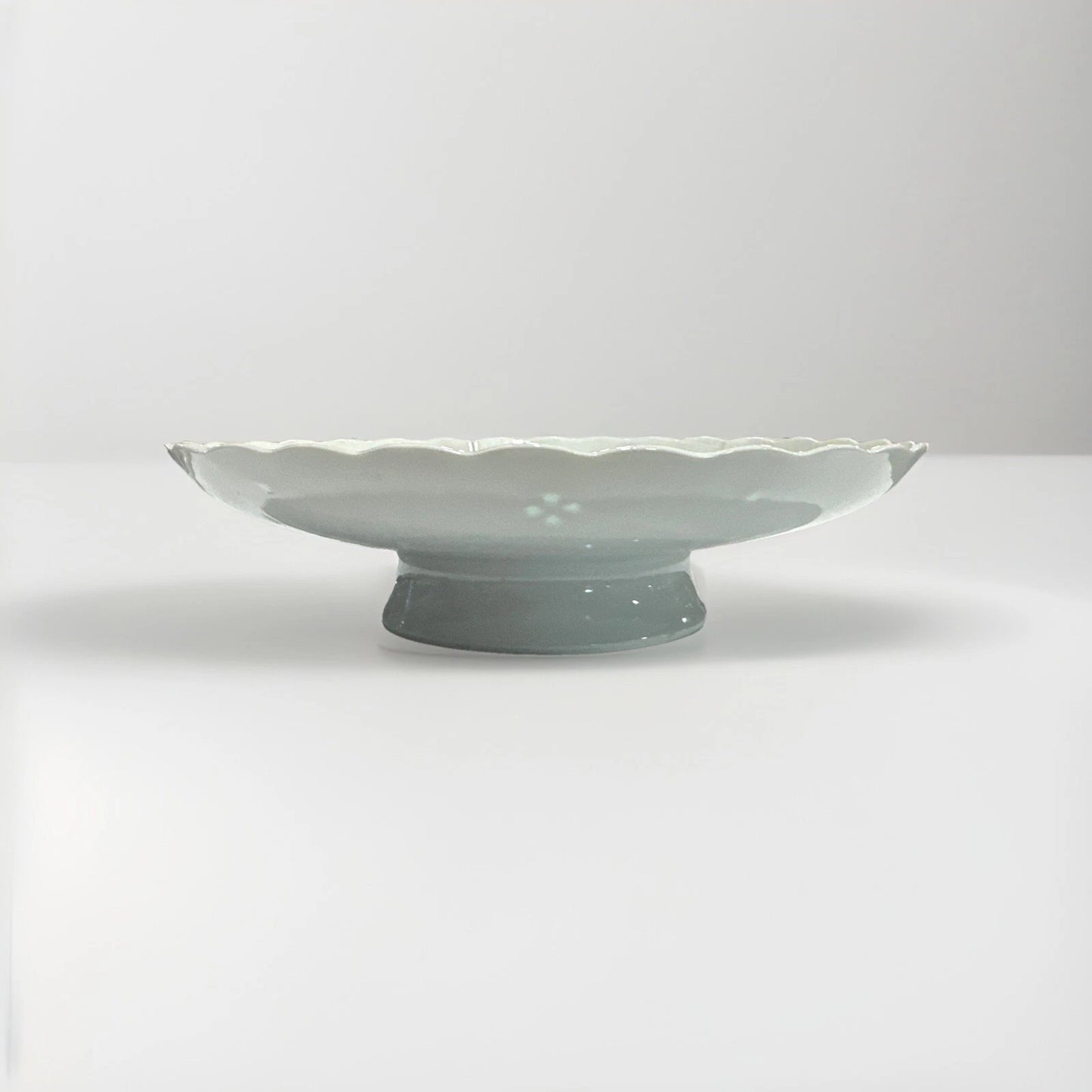 Arita-yaki Serving Plate, See Through Pattern