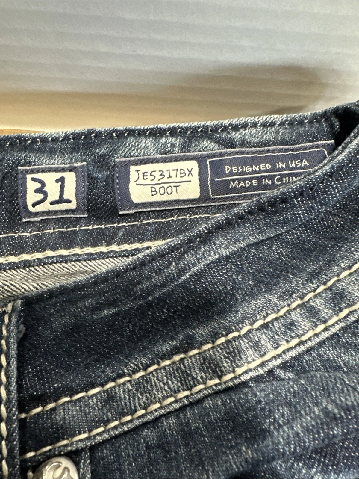 Miss Me Jeans, Signature Cuff, Jeana Women’s Size 31 Embellished Pockets.