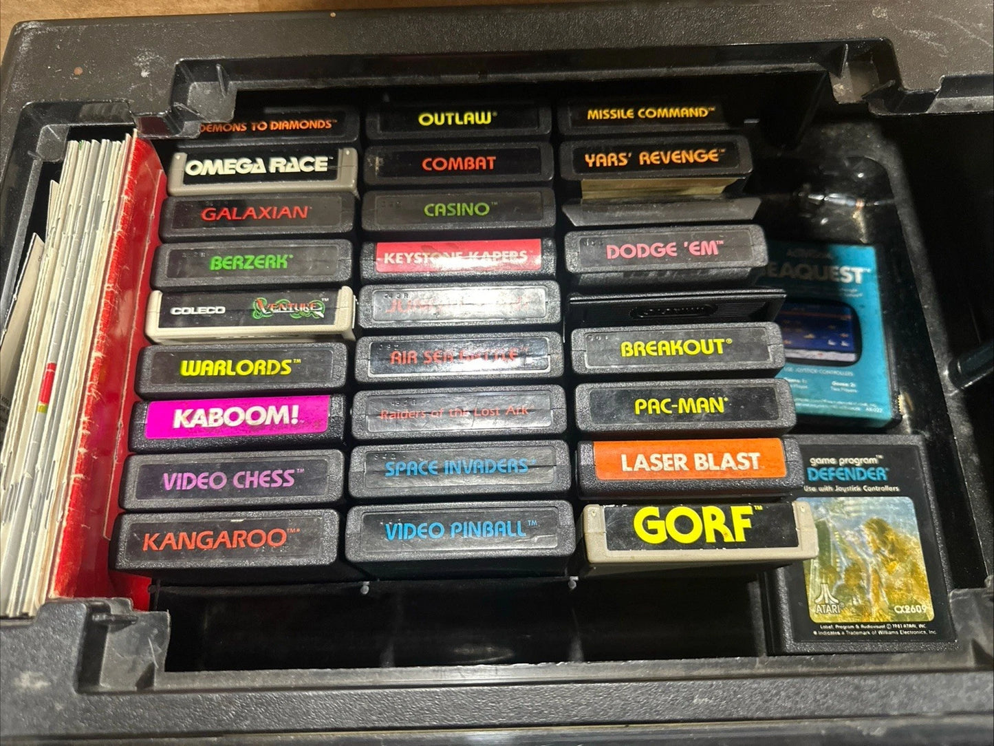 Original ATARI 2600 CONSOLE with STORAGE/Games/Controllers-GAME CENTER READ
