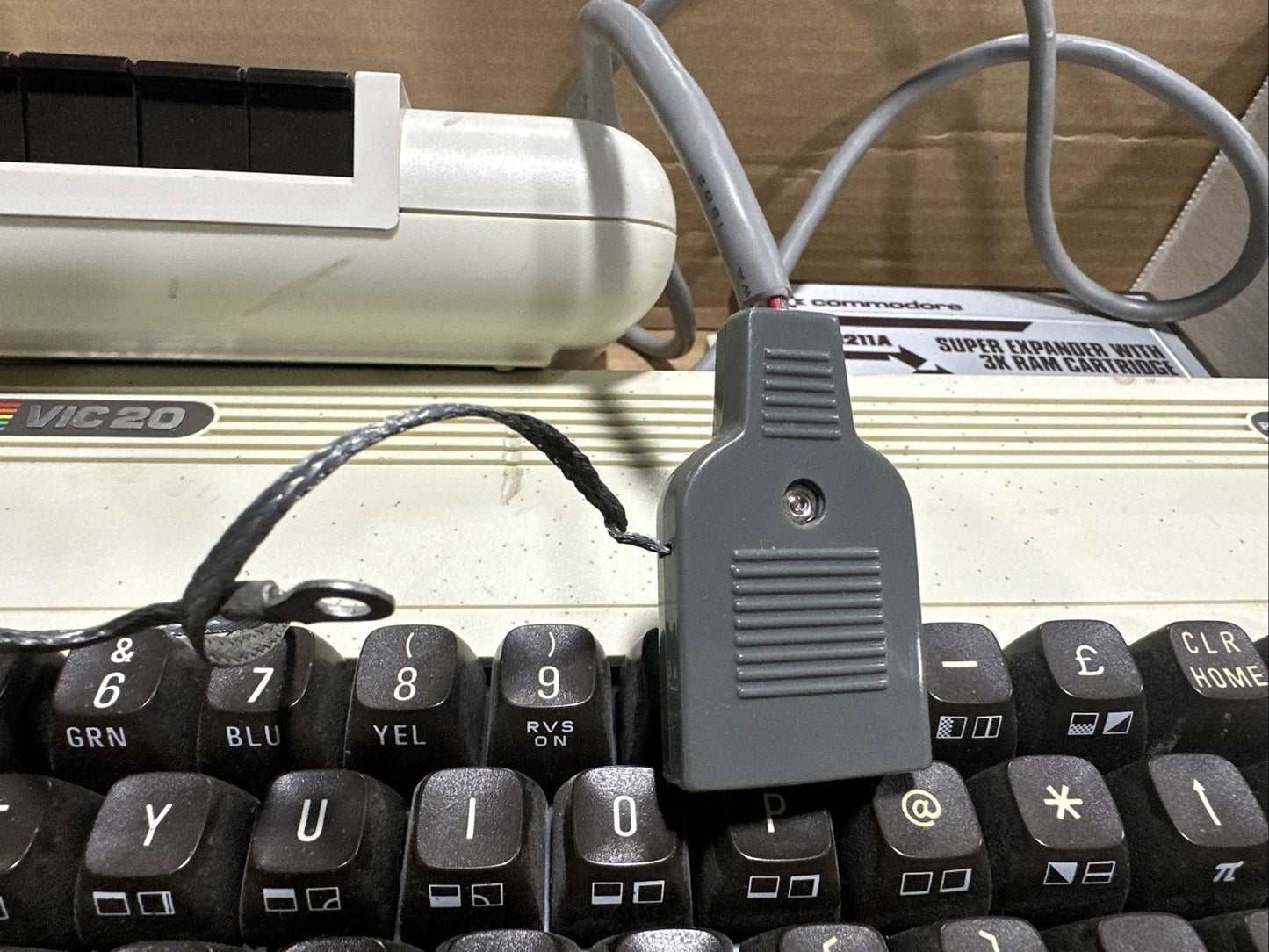 Complete Commodore VIC-20 Computer Keyboard In Original Box Manual Untested