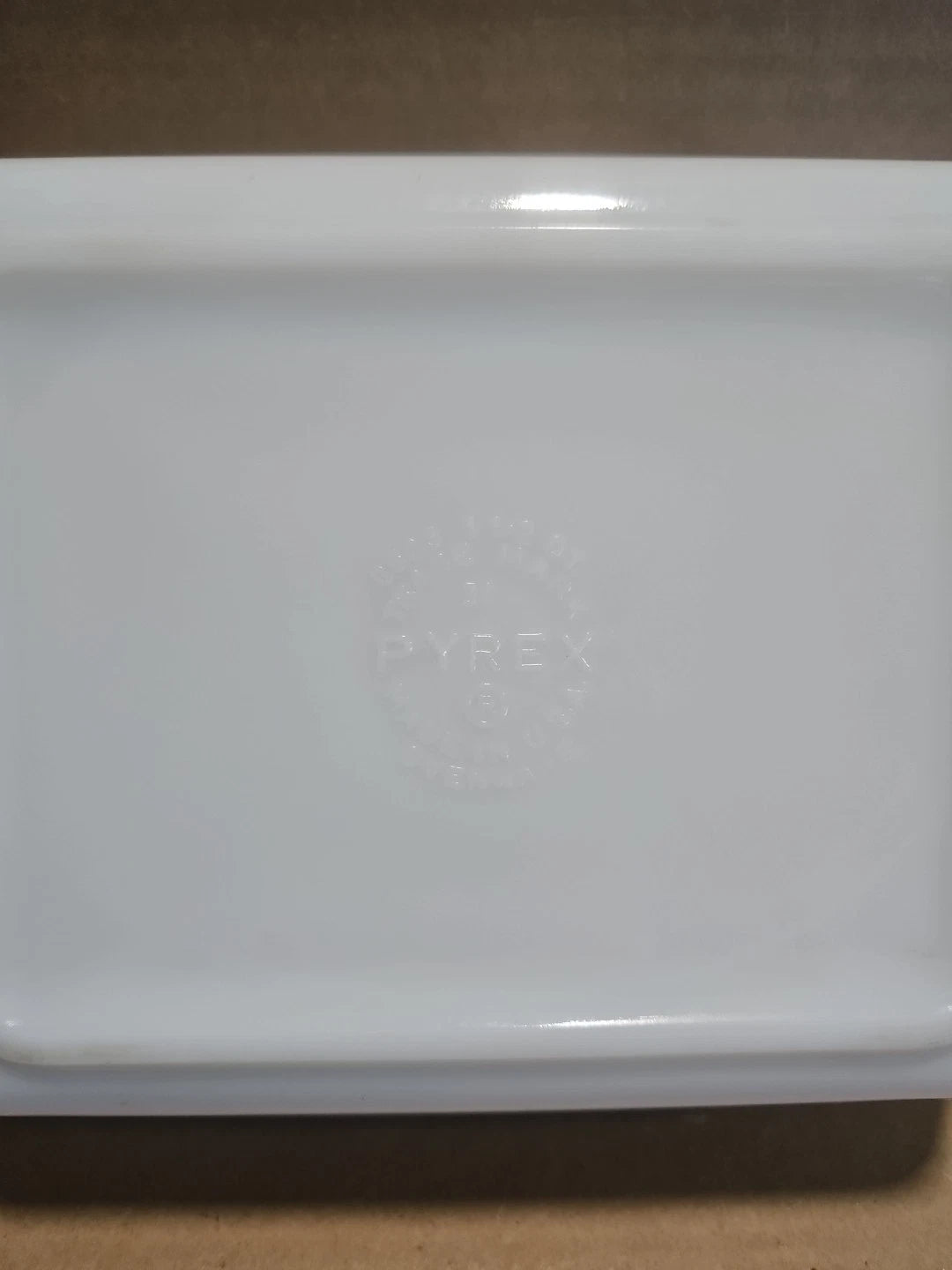 Vintage Pyrex Amish Butterprint Refrigerator Dish 1 1/2 Qt Casserole 0503