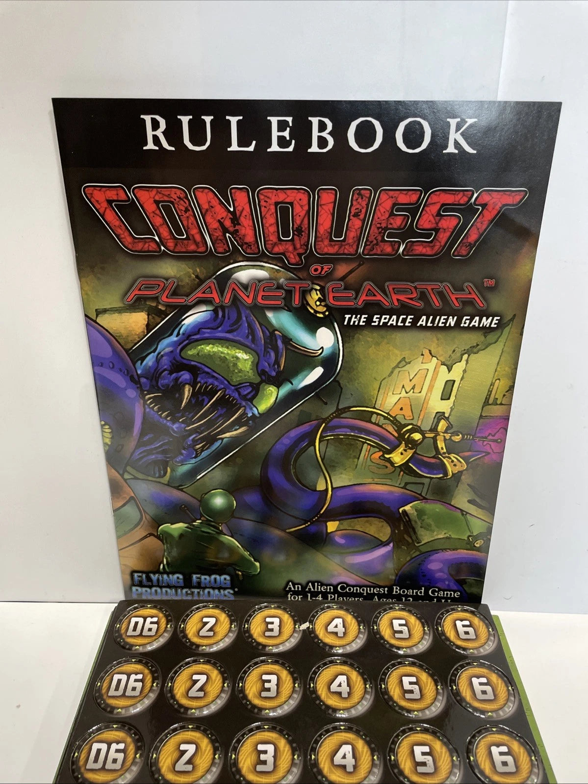 Conquest of Planet Earth Space Alien Game w/Expansion Apocalypse Flying Frog