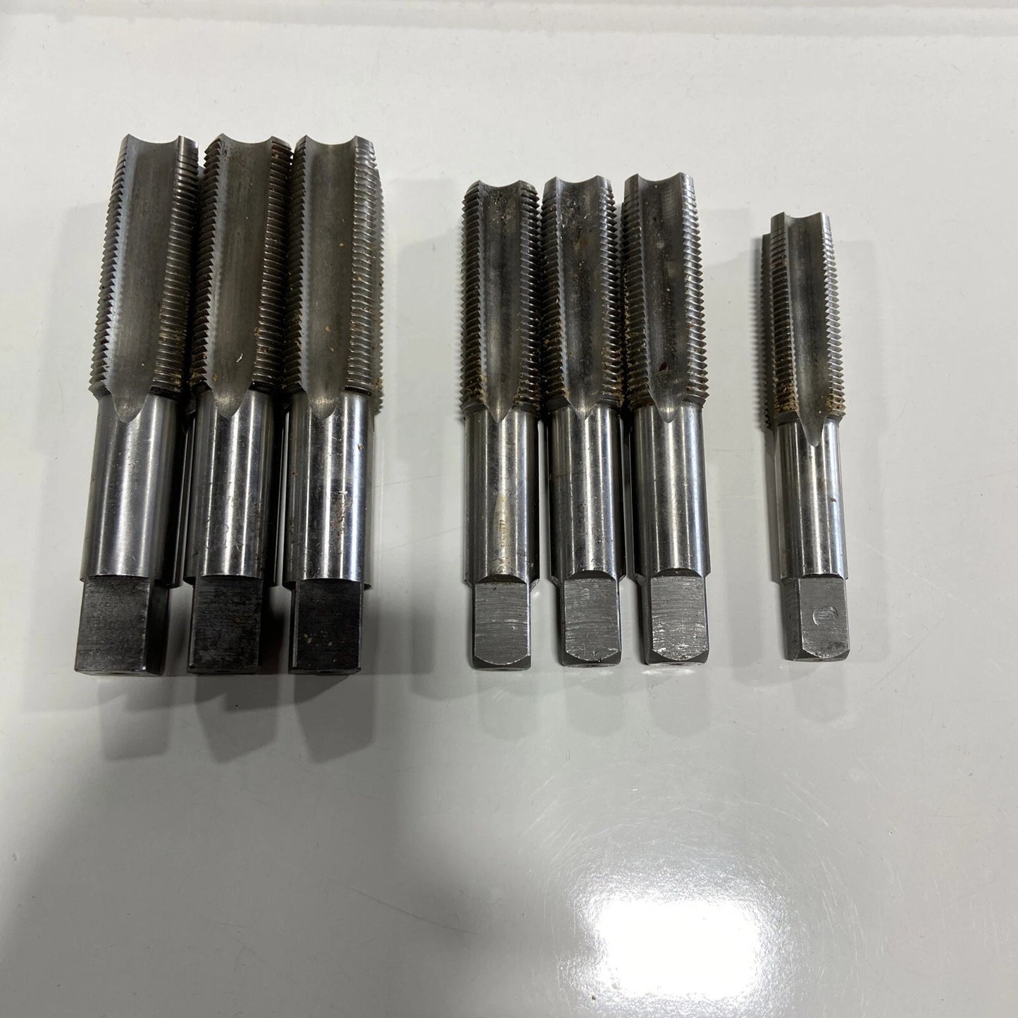 Threading Taps Nachi High Grade Steel threads made in Japan nuts/bolts 7 lot