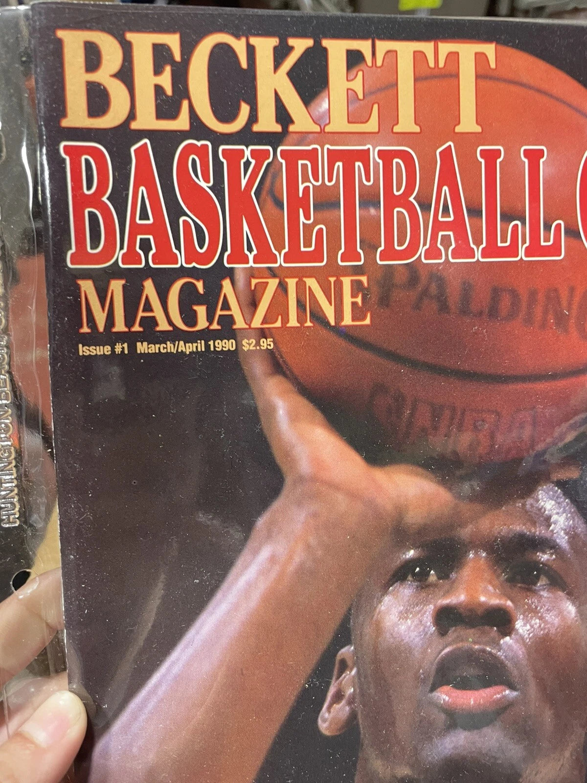 MICHAEL JORDAN 1ST ISSUE BECKETT BASKETBALL CARD MAGAZINE 1990