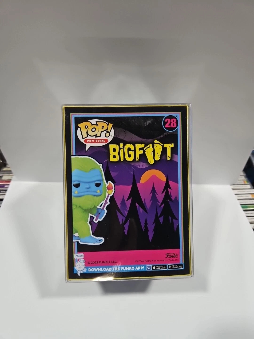 Funko Pop! Bigfoot (Marshmallow) #28 #16 Funko HQ Exclusive - LE Blacklight