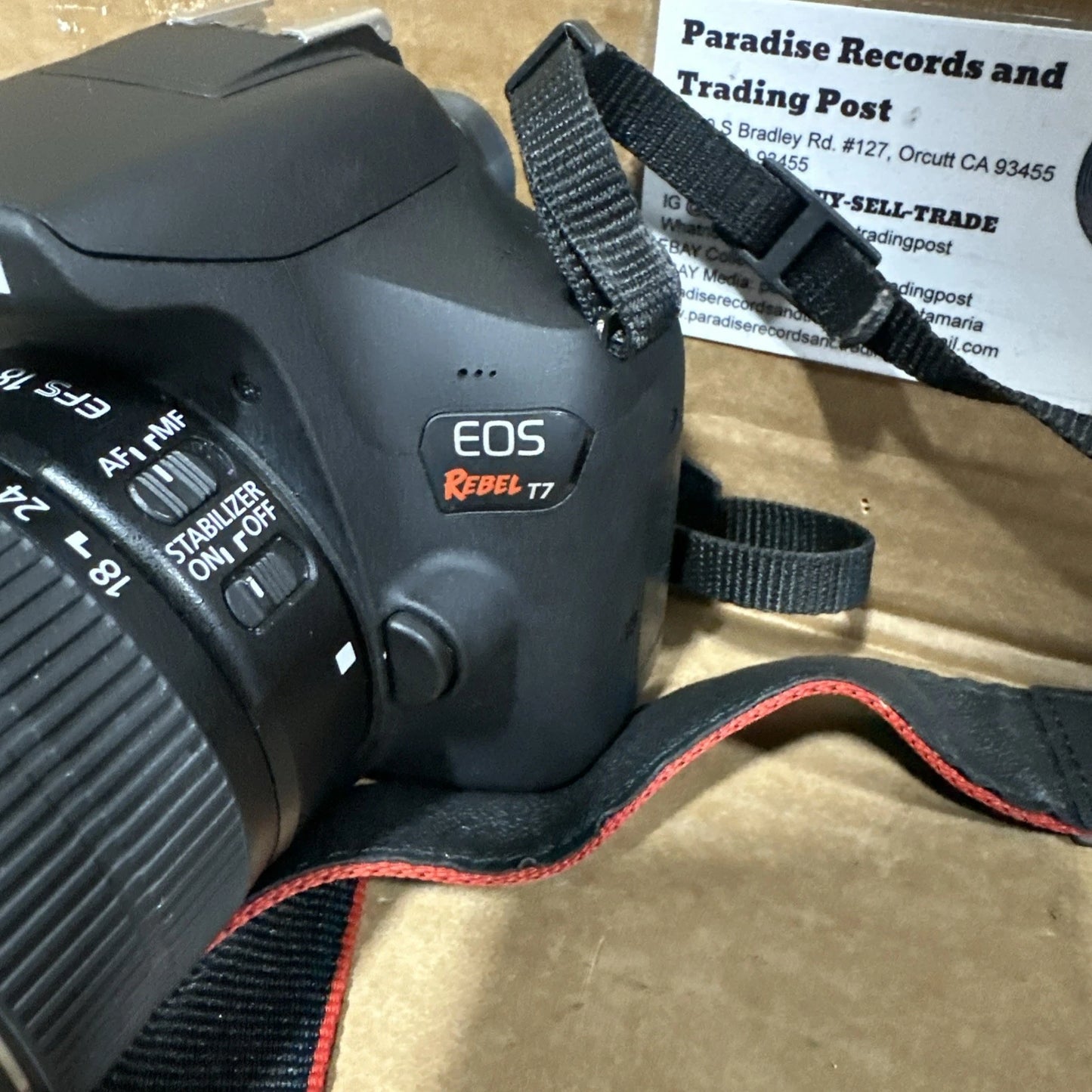 Canon EOS Rebel T7 W/ Charger & Canon 58mm Zoom Lens