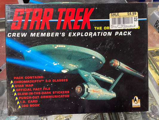 Crew Member's Exploration Pack by Sarah Hewetson (1996, Book, Other)