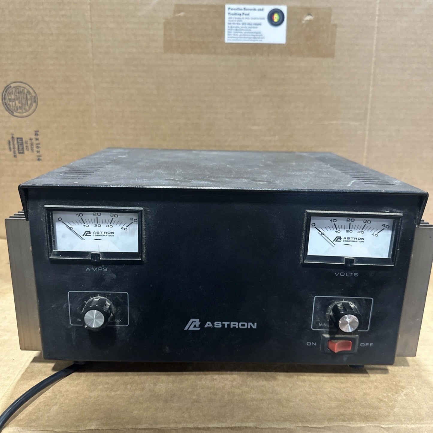 Astron - VLS35M - Astron - Vls35m 35 Amp Variable Linear Desktop Power Supply