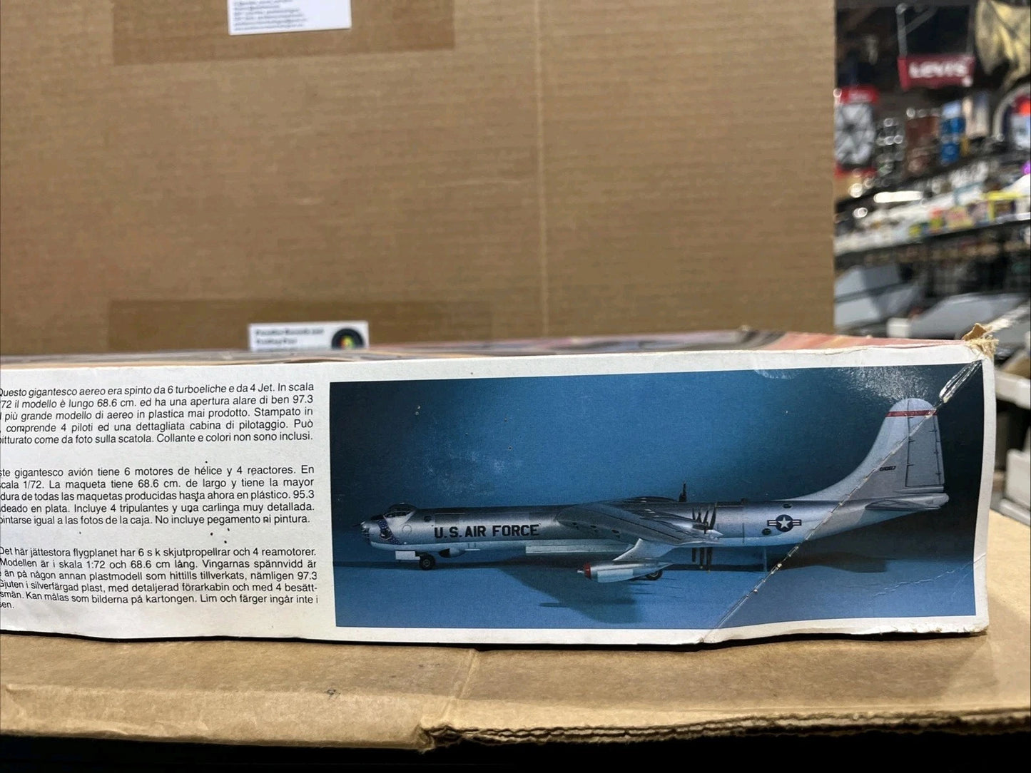 MONOGRAM 1/72 B-36 PEACEMAKER #5703 YEAR 1980 27 1/2 LONG