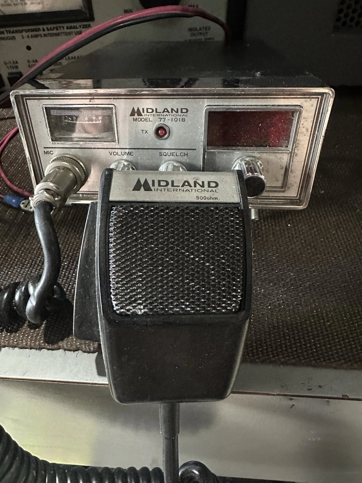 Vintage Midland 77-101B CB Radio 40 Channel Transceiver