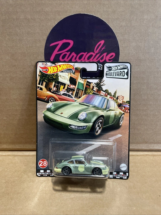 Hot Wheels #28 Boulevard Premium Porsche 964 Green