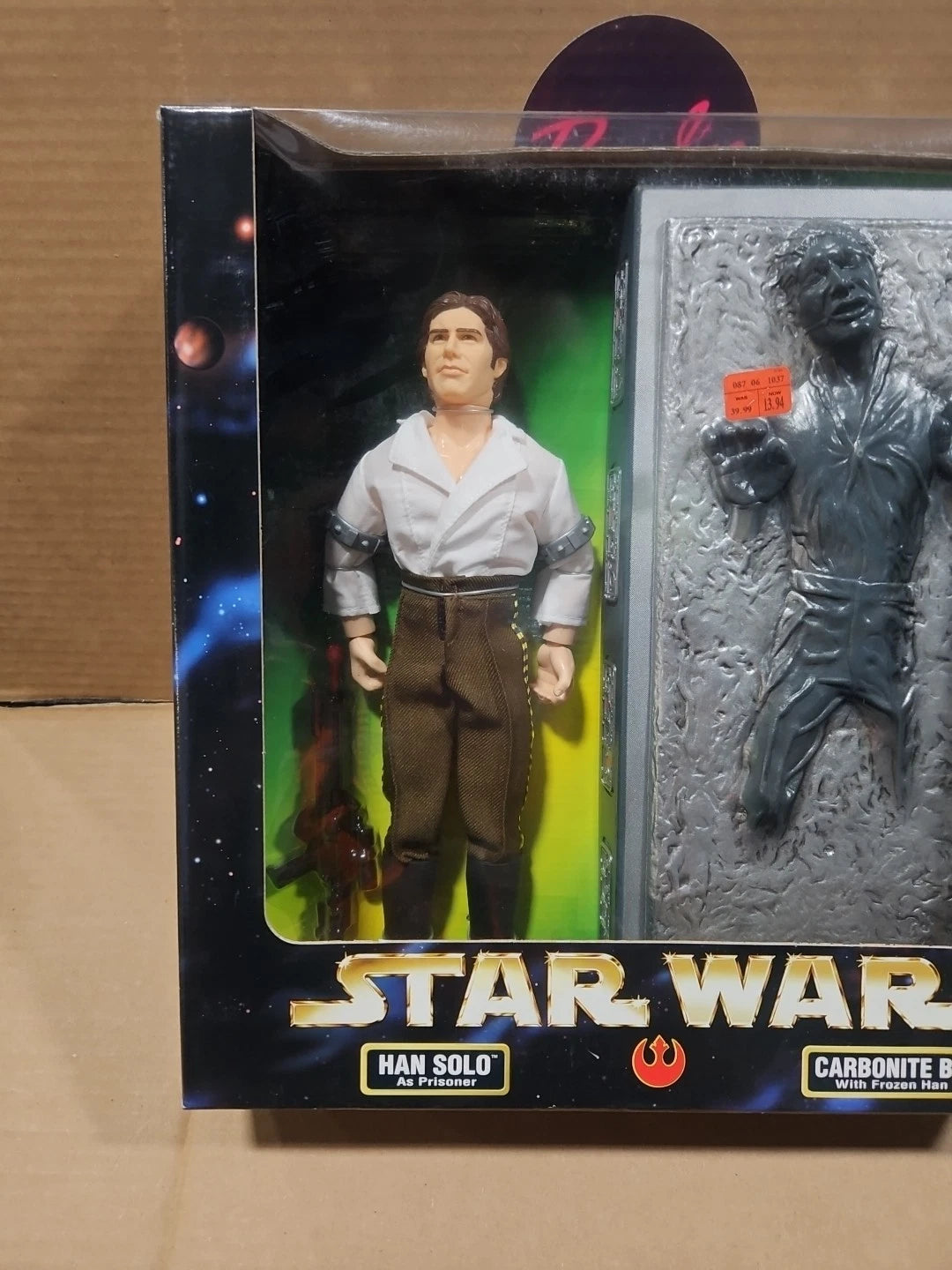 STAR WARS HAN SOLO AS PRISONER AND CARBONITE BLOCK WITH FROZEN HAN SOLO TWO PACK