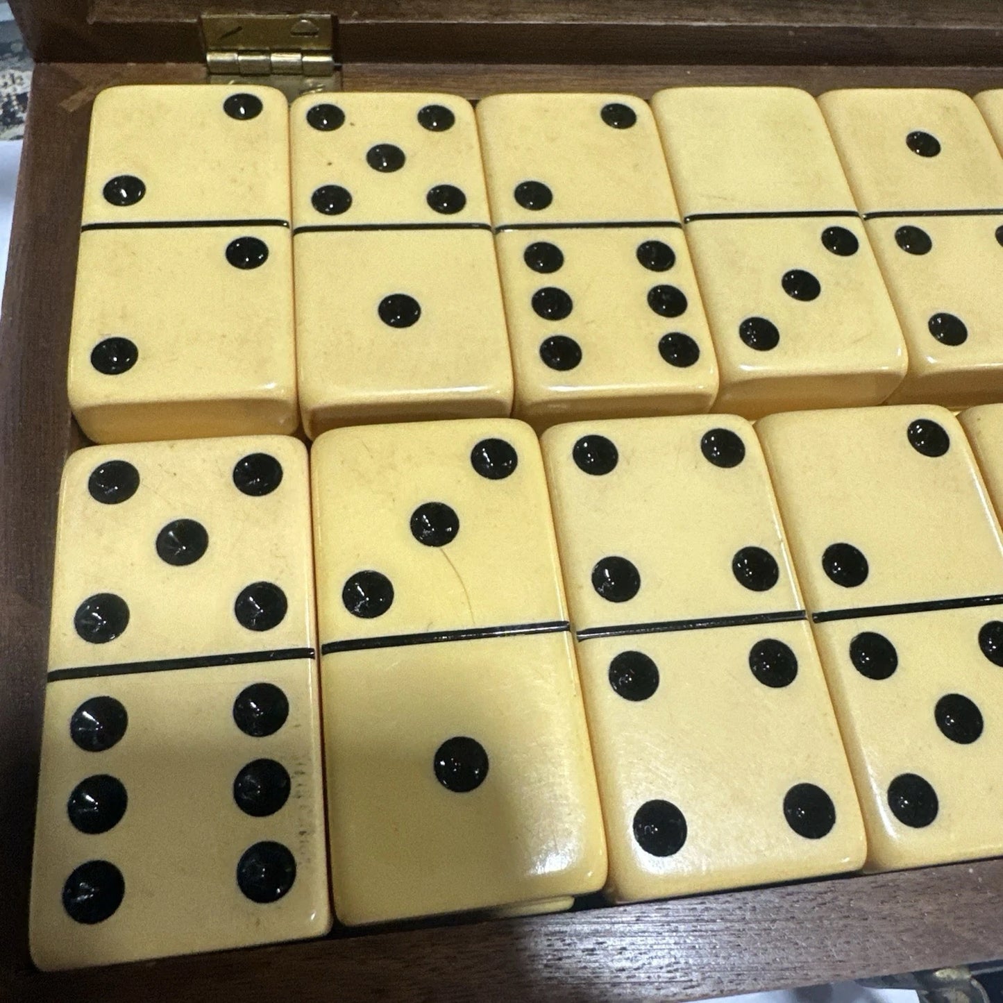 Bakelite Dominoes Butterscotch Color with Case Excellent With Cribbage
