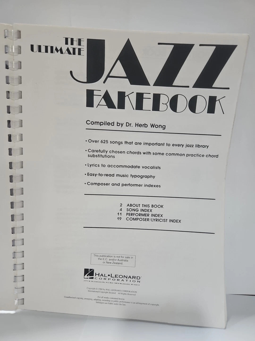 The Ultimate Jazz Fake Book Sheet Music C Edition 625 Songs - Hal Leonard