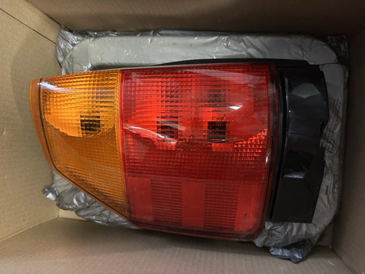 Fits 2002-09 GMC ENVOY Tail Light LH OEM#:15131576