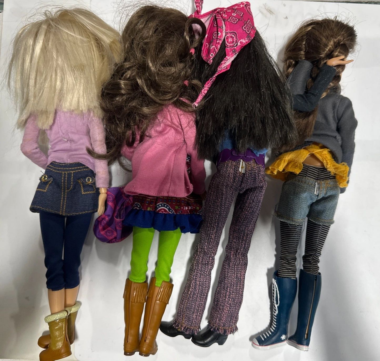 LIV Doll Real Girls Real Life 2009 Doll Collection With Cloth Accessories