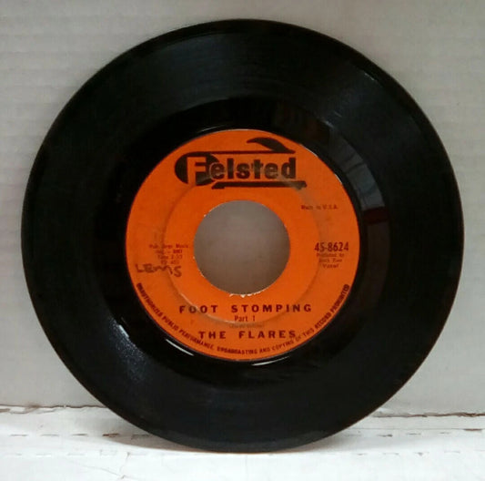 The Flares Foot Stomping Part 1/The Ramrocks Foot Stomping Part 2 7" Single 45-8
