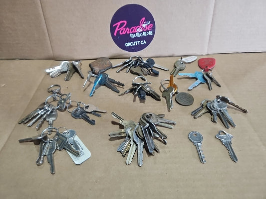 Vintage Keys Random Lot Of Keys With Rings Vintage Rare