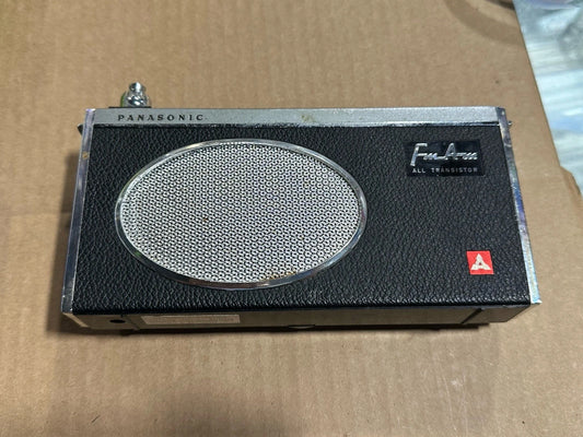Panasonic T-81 FM-AM 8 Transistor Radio - Parts Or Repair