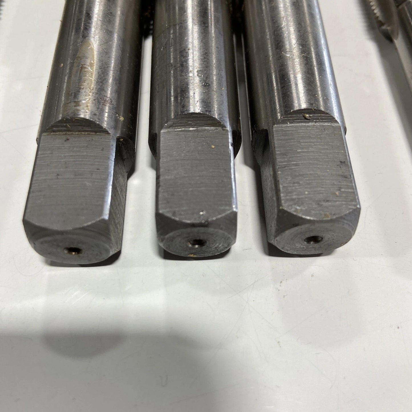 Threading Taps Nachi High Grade Steel threads made in Japan nuts/bolts 7 lot