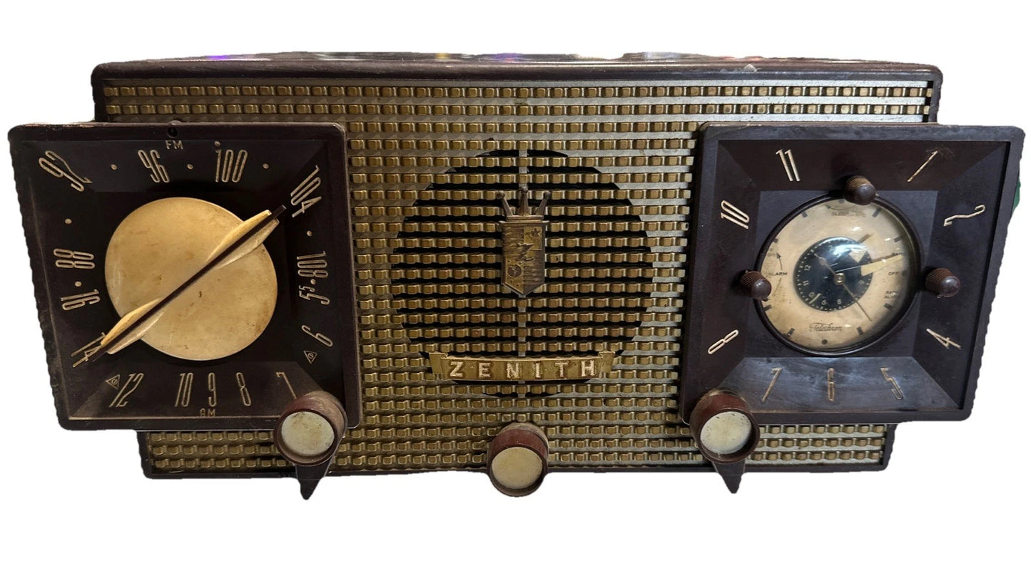Zenith Vintage AM/FM Radio Model X733 UNTESTED READ