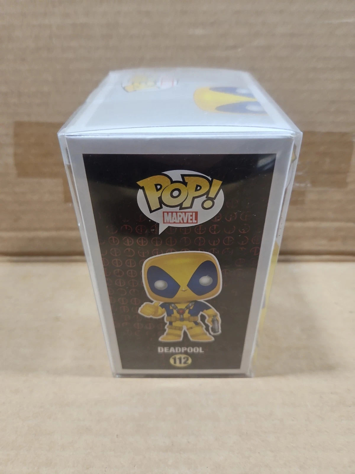 DEADPOOL 112 Vaulted Amazon FUNKO POP MARVEL w/PROTECTOR