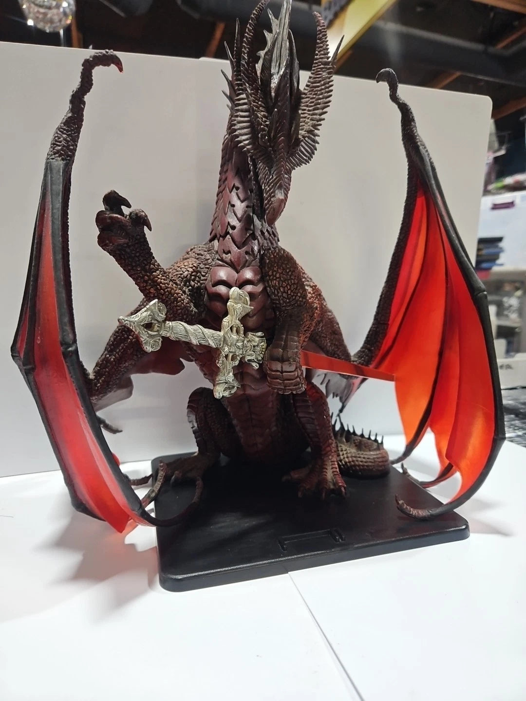 Dungeons & Dragons Icons Colossal Red Dragon Figure Limited Edition 2006 D&D