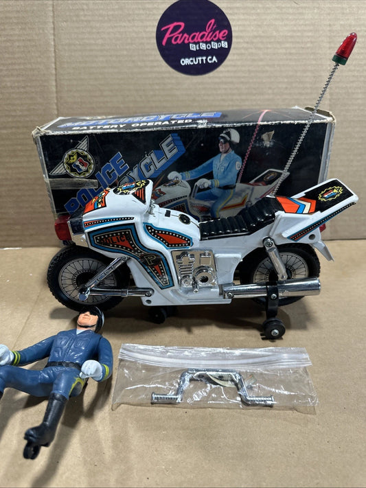 1984 Taiwan Son Ai Toys B/O Police(CHIPS Style)Motorcycle WORKS GREAT! YH-853C
